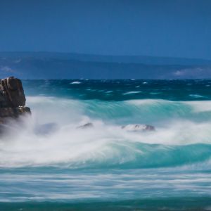 8 Things You're Going to Feel in South Australia - waves at lone pine south - Backpackers World Travel Blog